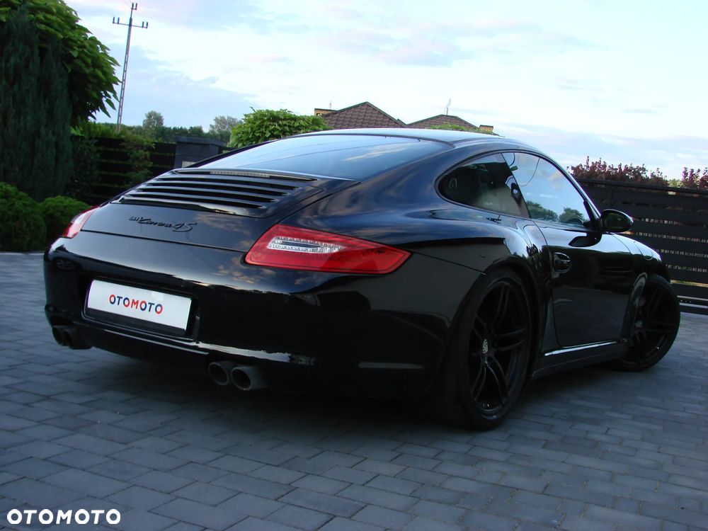 Porsche 911 Carrera 4 S - 16
