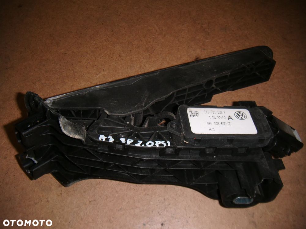 audi a3 8p 03r 2.0 FSI pedał- potencjometr gazu 1k1721503f - 1