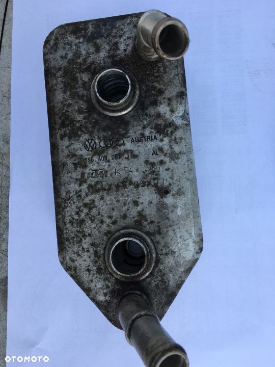 CHŁODNICZKA OLEJU VW GOLF IV BORA 096409061J - 1