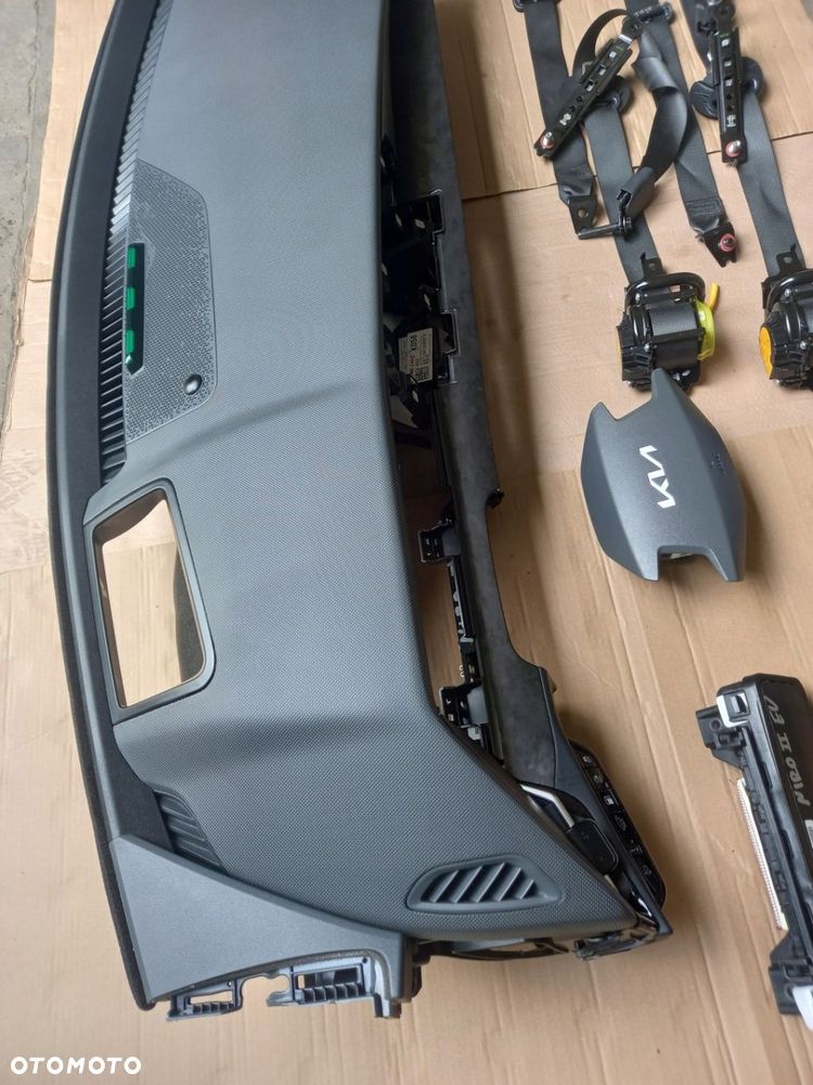 KIA NIRO II KONSOLA DESKA ROZDZIELCZA PULPIT 2023 - 2