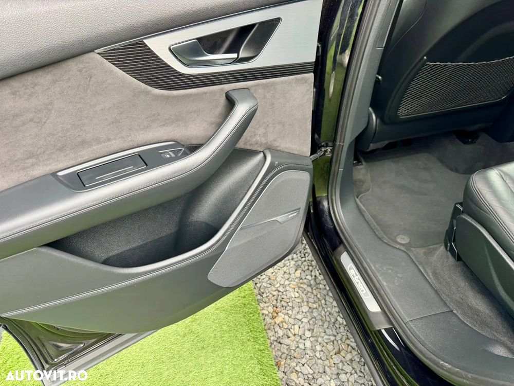 Audi Q7 e-tron 3.0 TDI quattro Tiptronic - 26