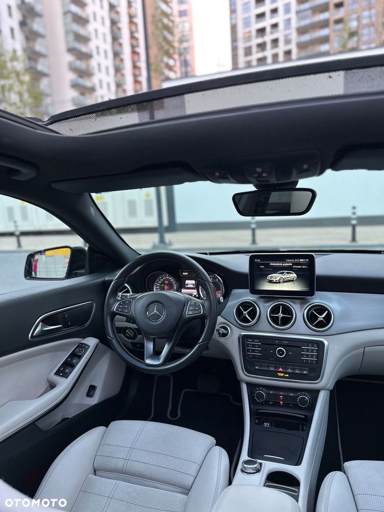 Mercedes-Benz CLA 200 7G-DCT UrbanStyle Edition - 6
