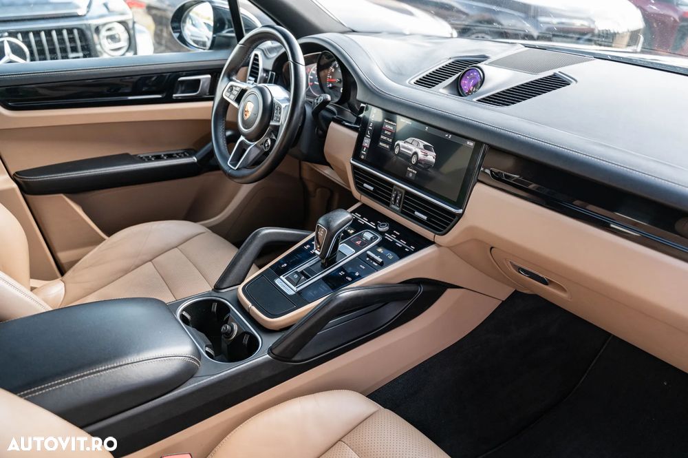 Porsche Cayenne Tiptronic S - 9