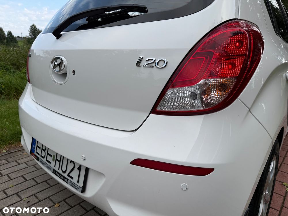 Hyundai i20 - 20