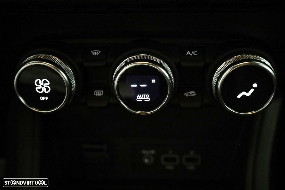 Renault Captur 1.0 TCe Techno Bi-Fuel - 13