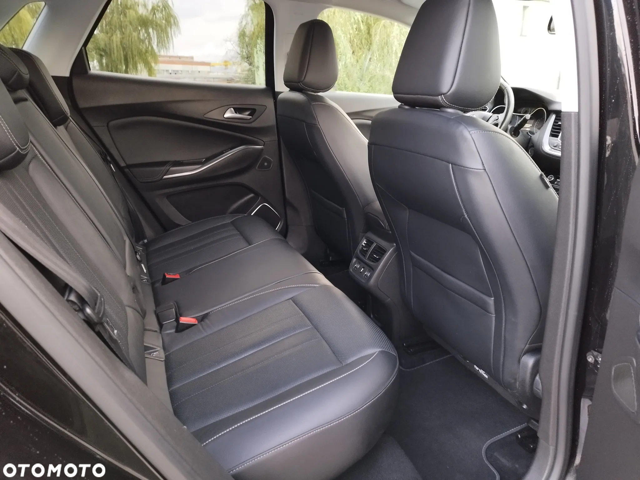 Opel Grandland X 1.6 DStart/Stop Automatik Business INNOVATION - 10