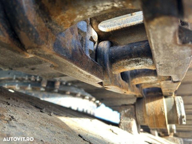 Hitachi ZH210LC-5B - 19