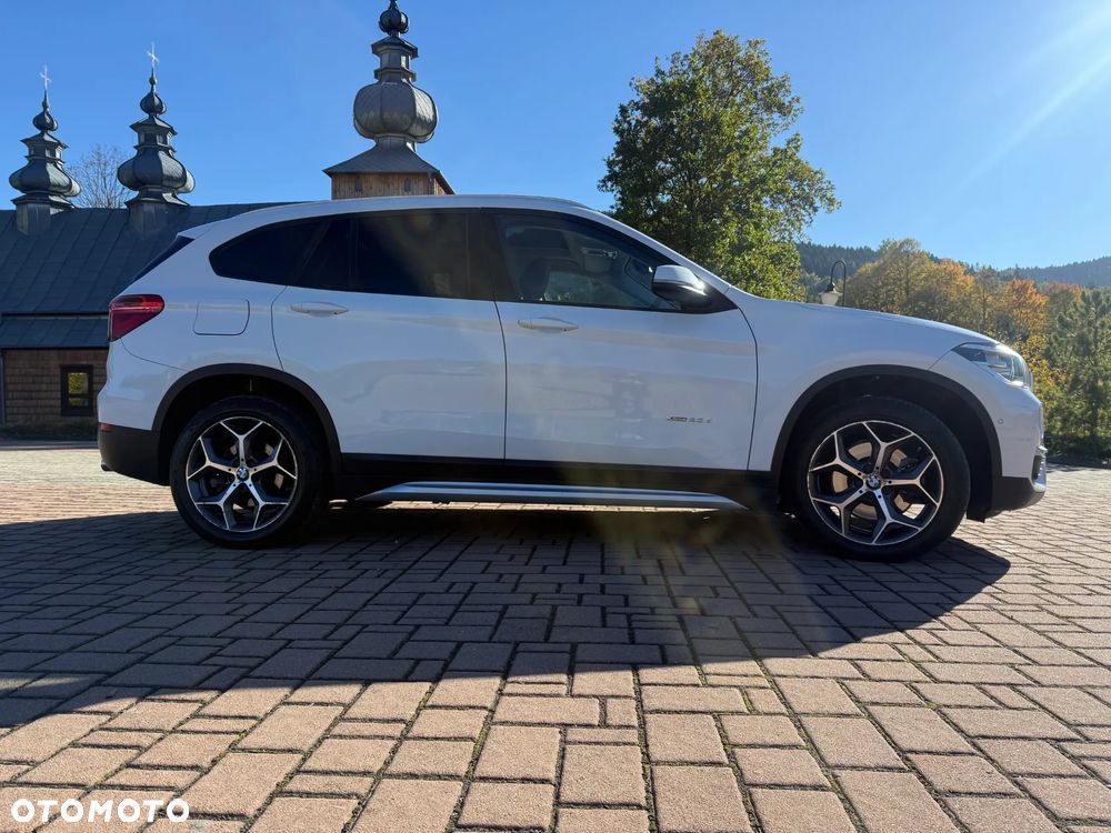 BMW X1 xDrive20d xLine - 4