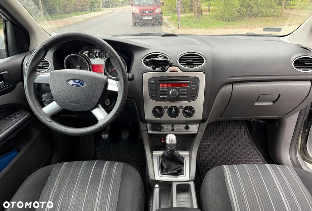 Ford Focus - 16