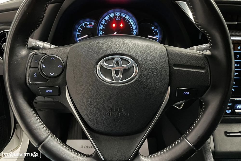 Toyota Auris 1.4 D-4D Exclusive - 41