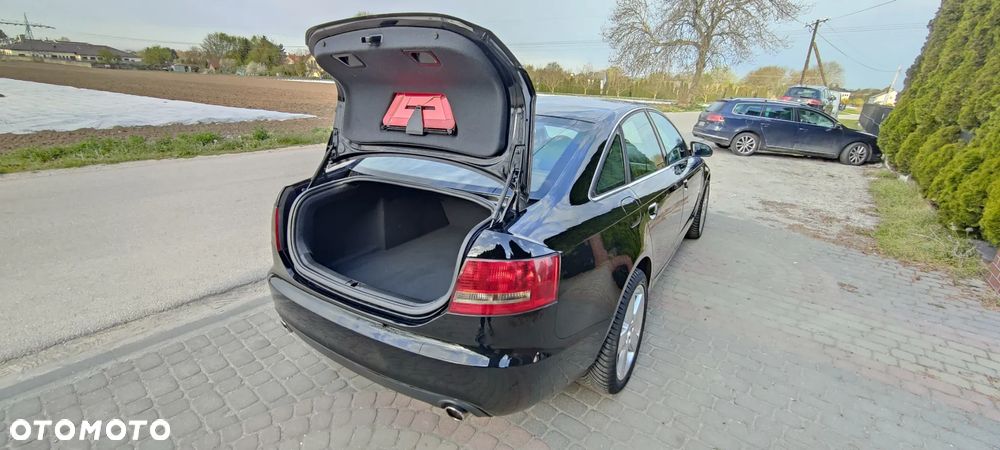 Audi A6 Limousine 2.4 - 23