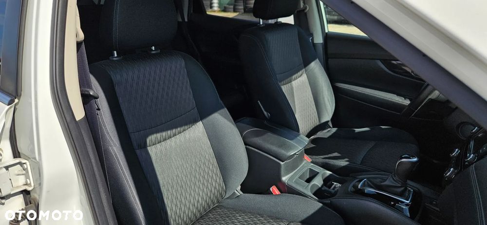 Nissan X-Trail 1.7 dCi Acenta 2WD Xtronic - 28