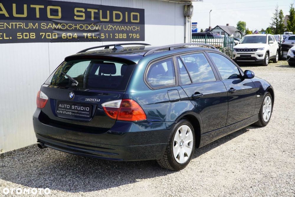 BMW Seria 3 320d DPF - 40