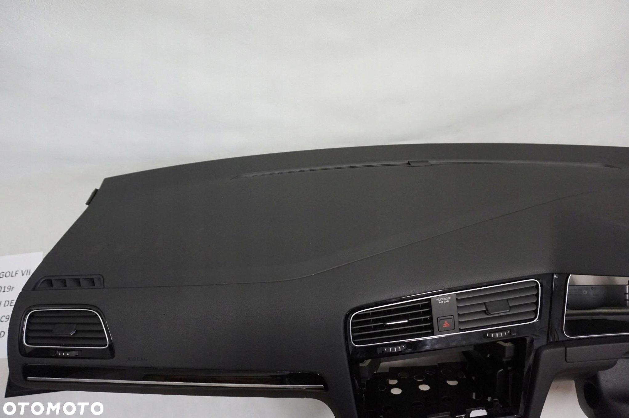 KONSOLA DESKA ROZDZIELCZA VW GOLF VII LIFT UK KPL - 4