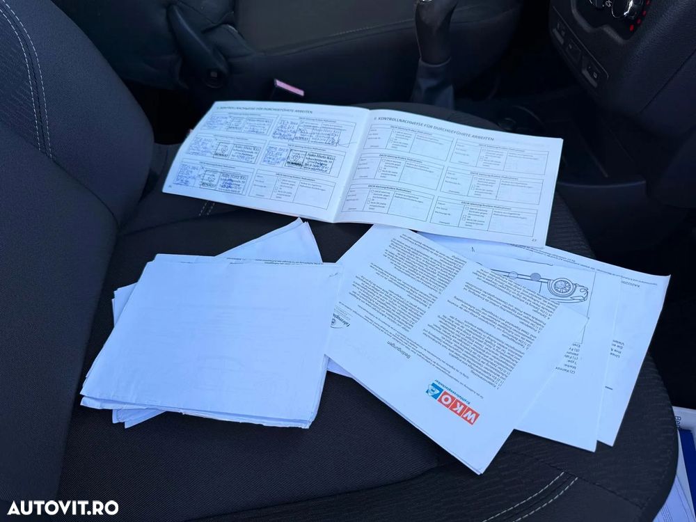 Dacia Lodgy 1.5 dCi 90 CP Laureate - 9