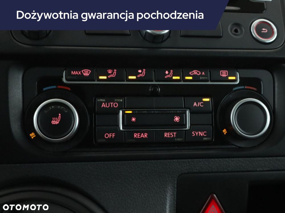 Volkswagen Caravelle - 17