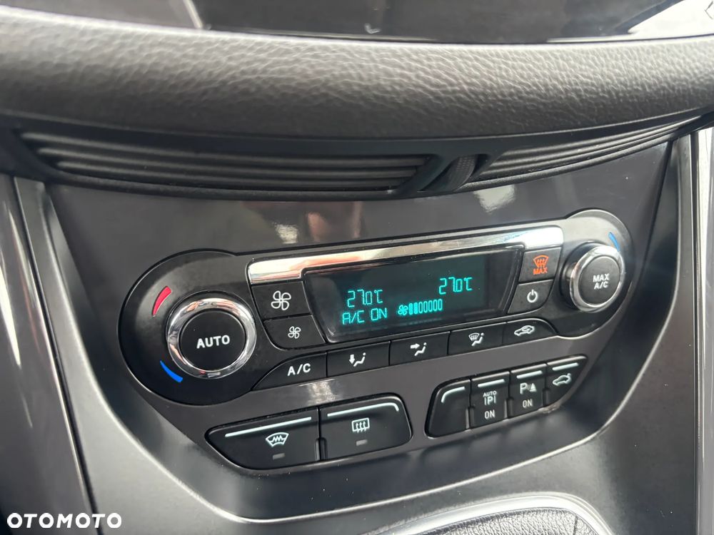 Ford Kuga 2.0 TDCi 4x4 Titanium - 28