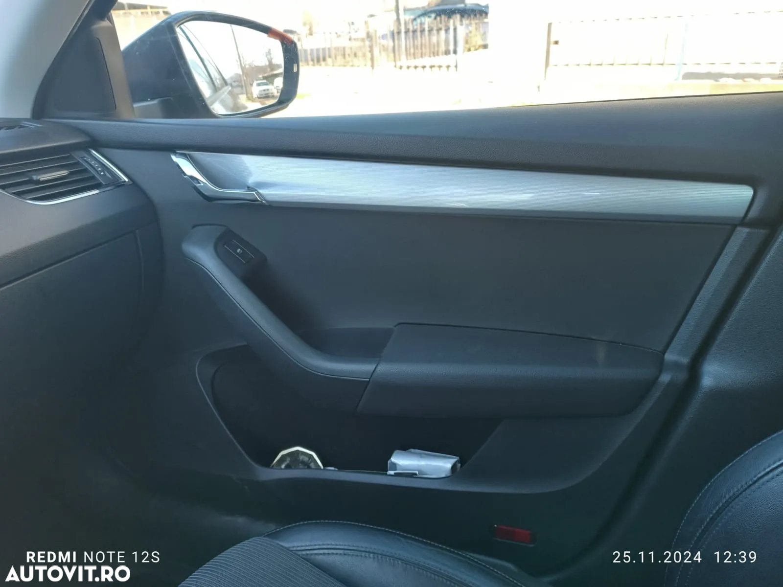 Skoda Octavia 2.0 TDI DSG Style - 32
