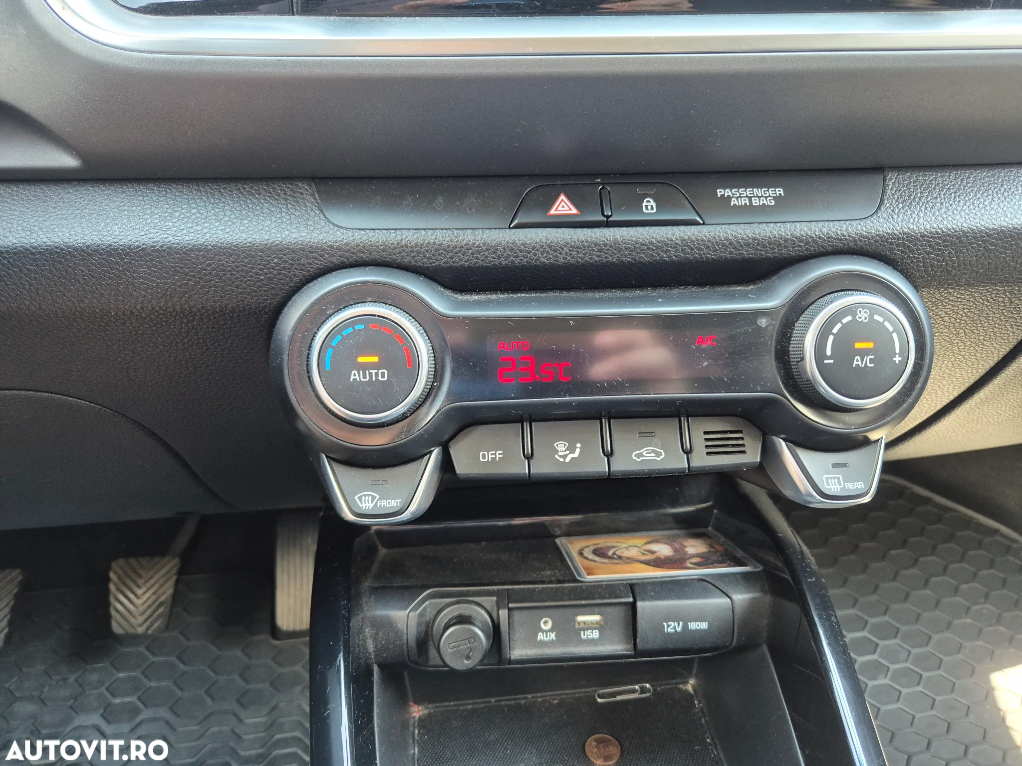 Kia Stonic 1.6 DSL Trend - 5
