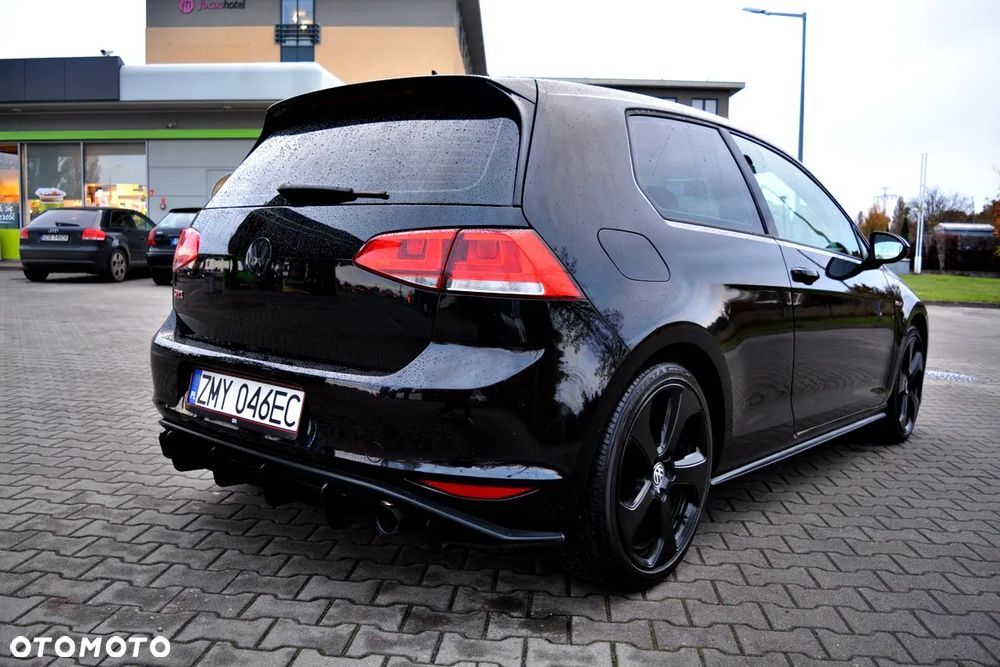 Volkswagen Golf GTI BlueMotion Technology DSG - 4