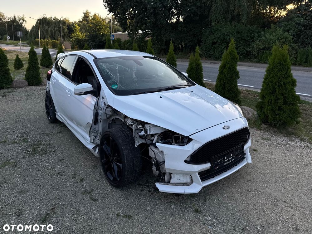 Ford Focus ST2 - 5
