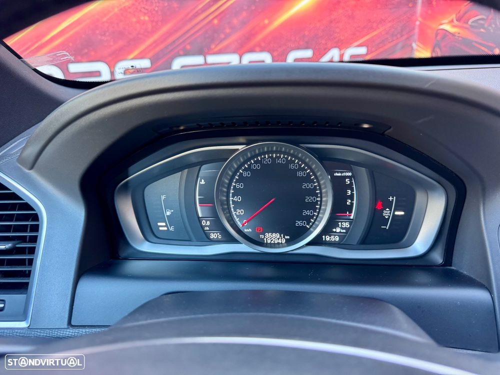 Volvo XC 60 2.0 D4 Volvo Ocean Race Geartronic - 12