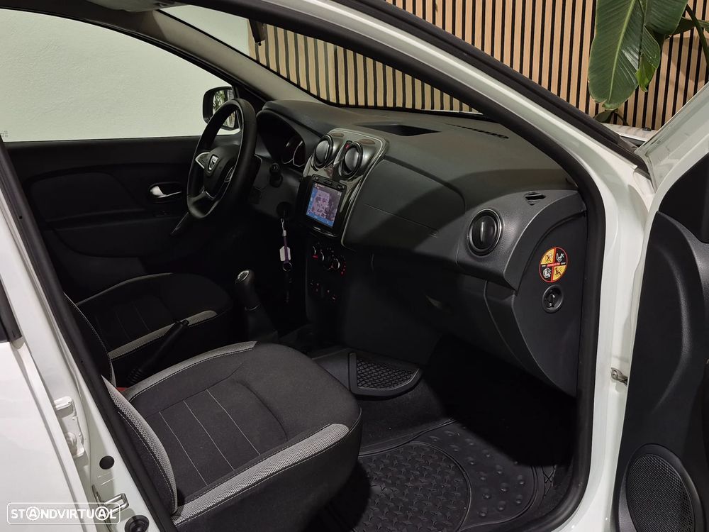 Dacia Logan MCV 0.9 TCe Stepway - 29