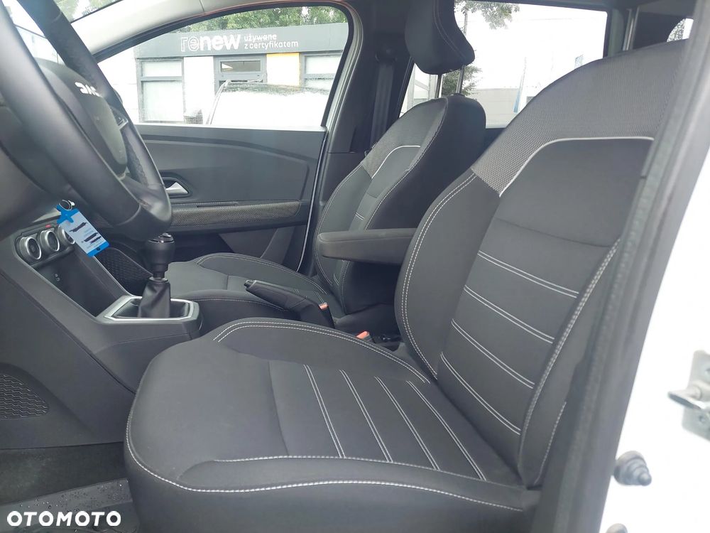 Dacia Jogger 1.0 TCe Expression 7os - 11