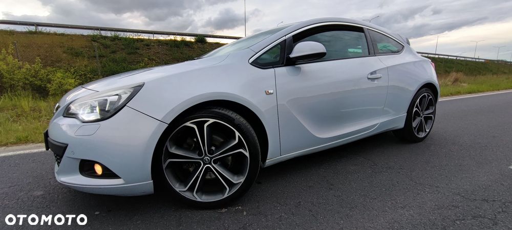 Opel Astra 1.6 Turbo Edition - 4