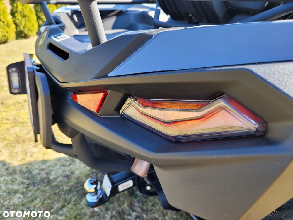 Can-Am Outlander Max - 24