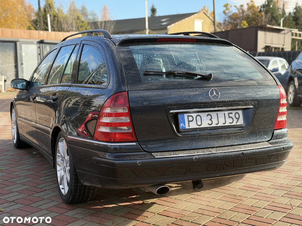 Mercedes-Benz C-Class 2003 photo 4