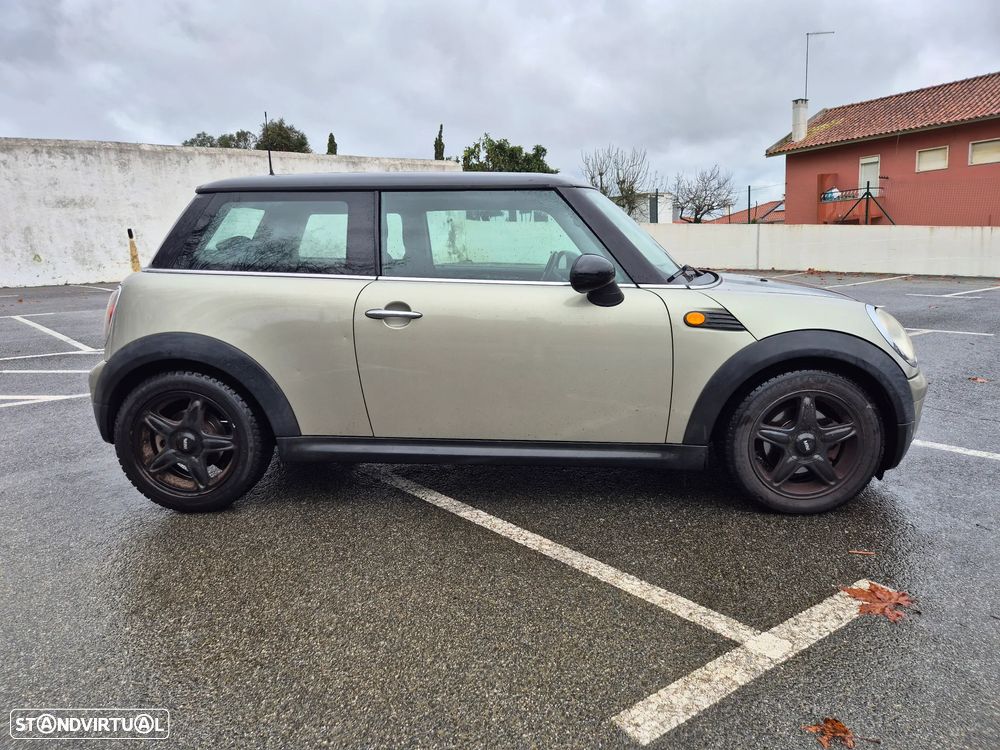 MINI 3 Portas Cooper D - 6