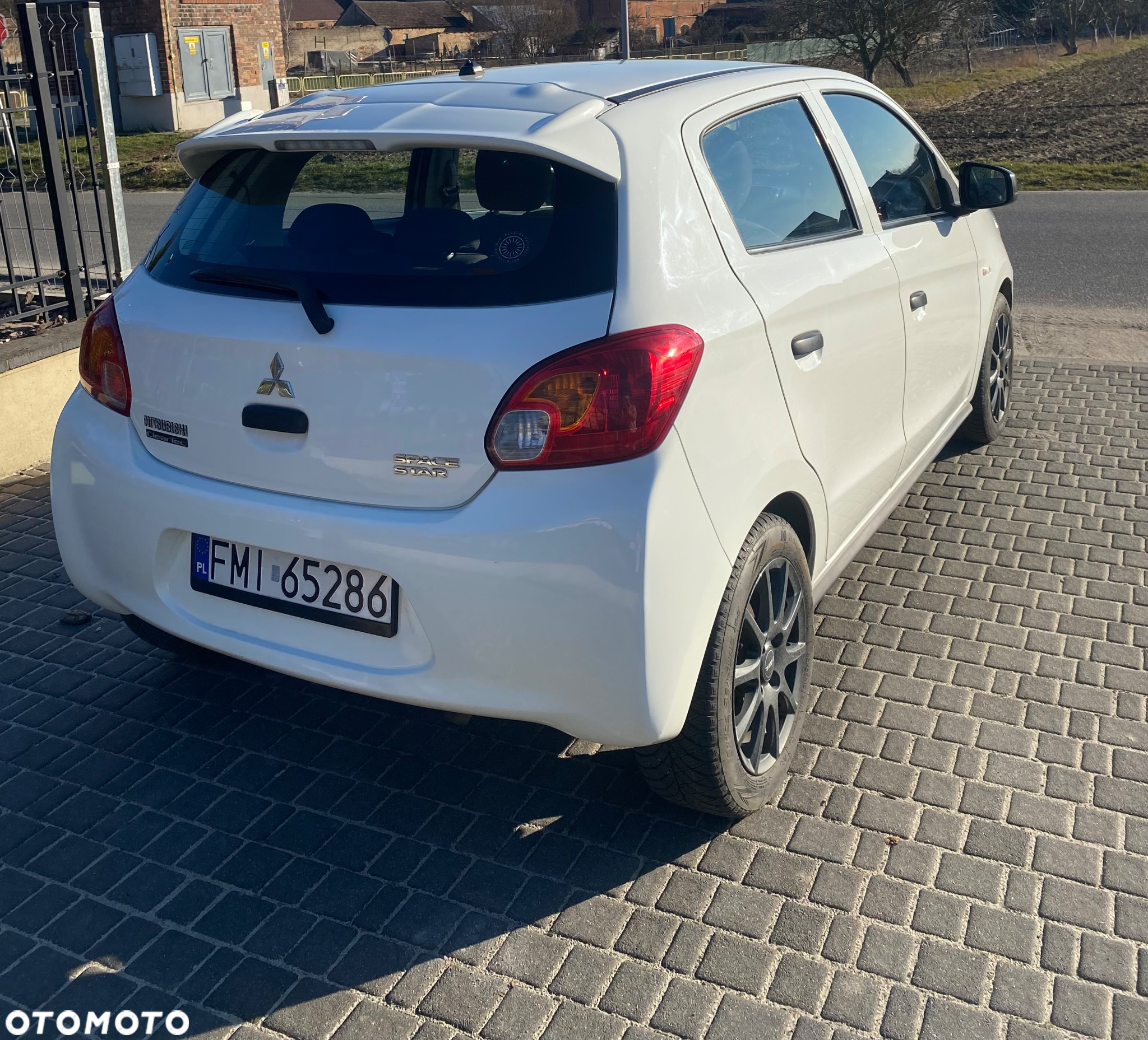 Mitsubishi Space Star 1.0 Inform - 5
