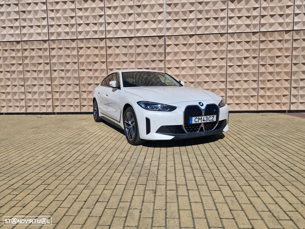 BMW i4 - 4