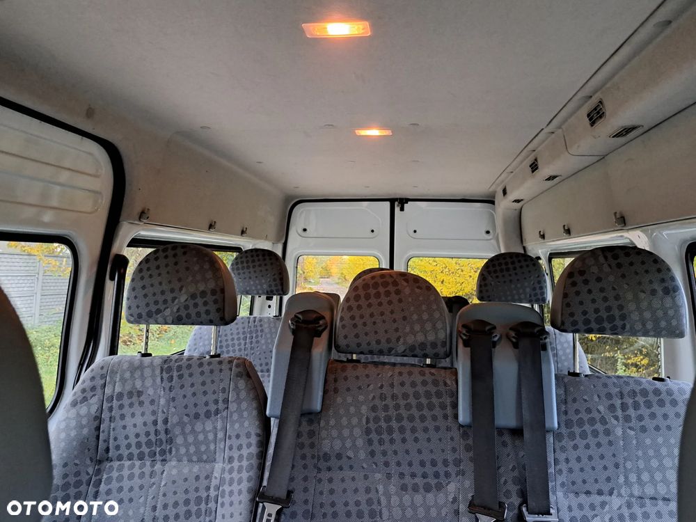 Ford Transit - 4