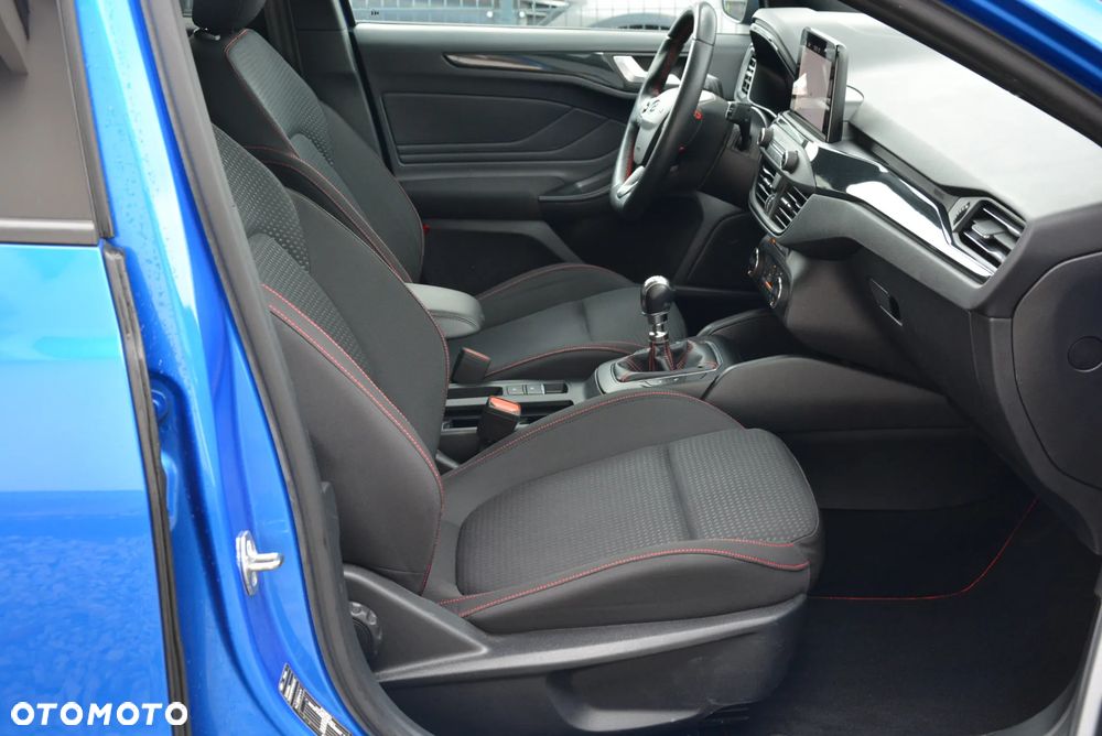 Ford Focus 2.0 EcoBlue ST-Line - 31