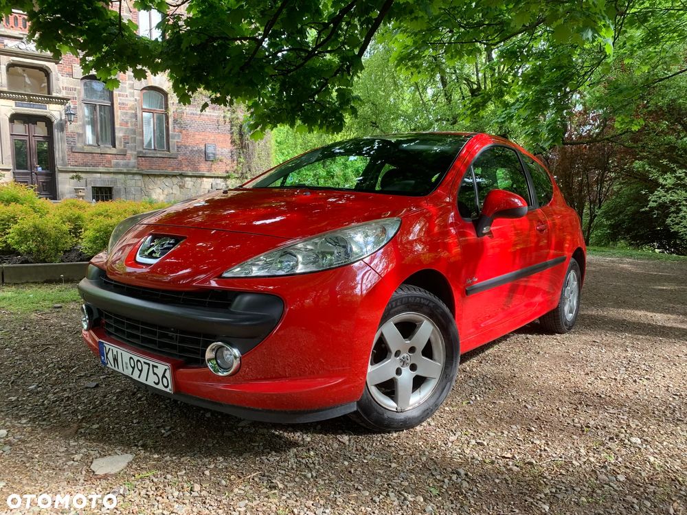 Peugeot 207 1.4 16V Trendy - 1