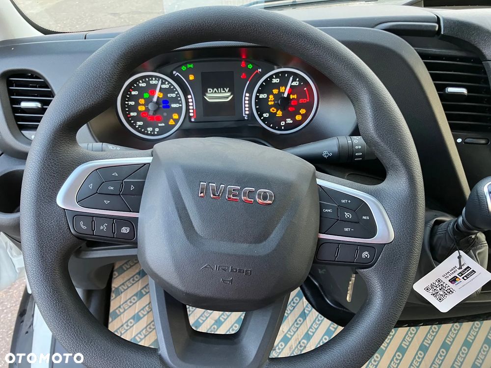 Iveco 3.0 Daily 35C18 kontener winda 750kg - 21