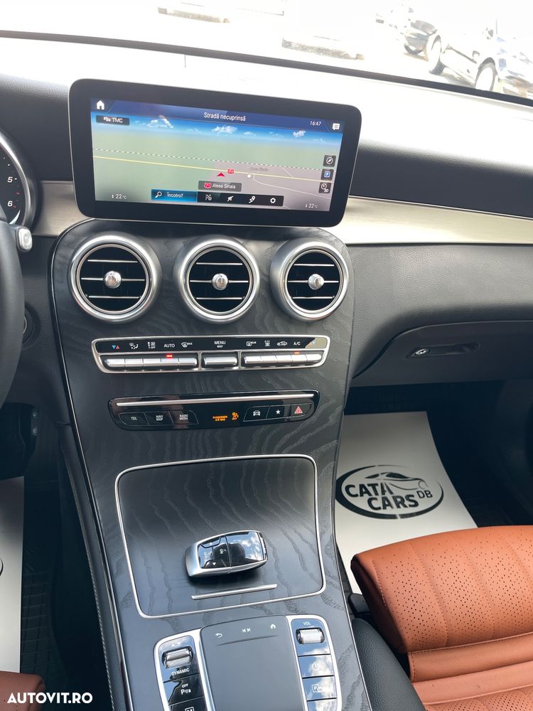 Mercedes-Benz GLC 300 d 4MATIC 9G-TRONIC - 32
