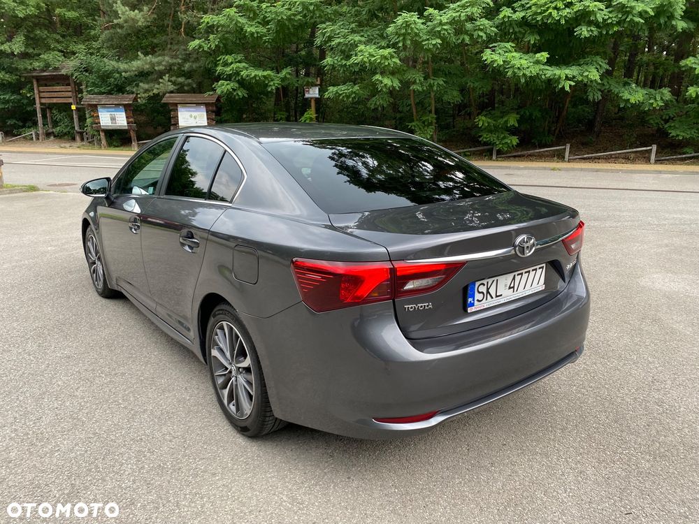 Toyota Avensis 2.0 D-4D Prestige - 6