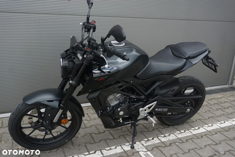 Honda CB - 9