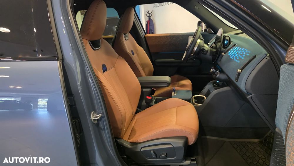 Mini Countryman - 11