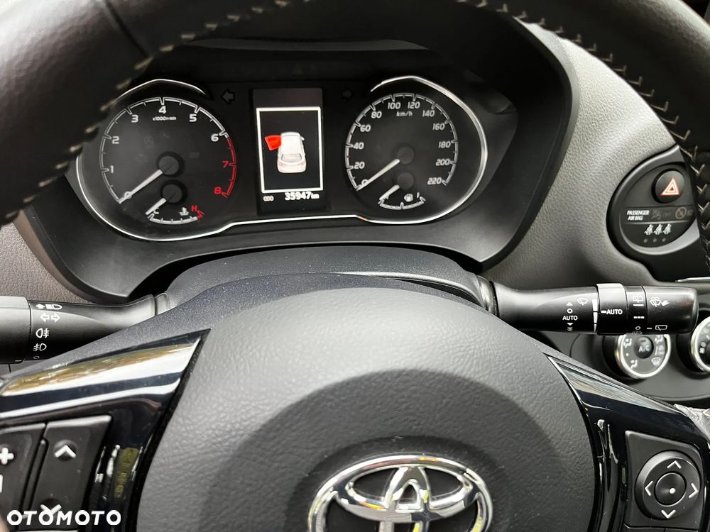 Toyota Yaris 1.5 Active - 25