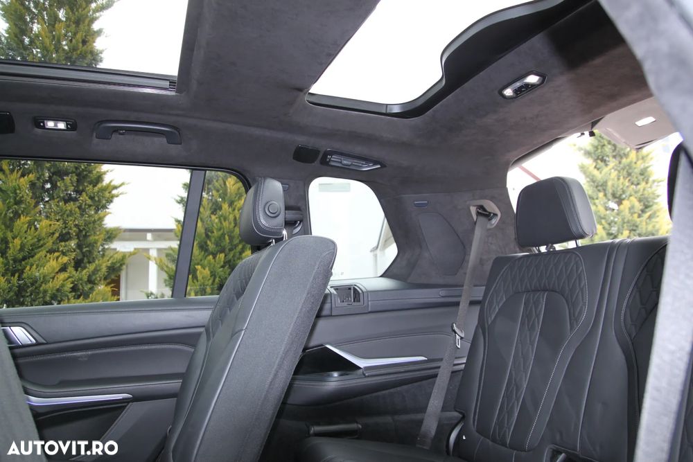 BMW X7 - 12