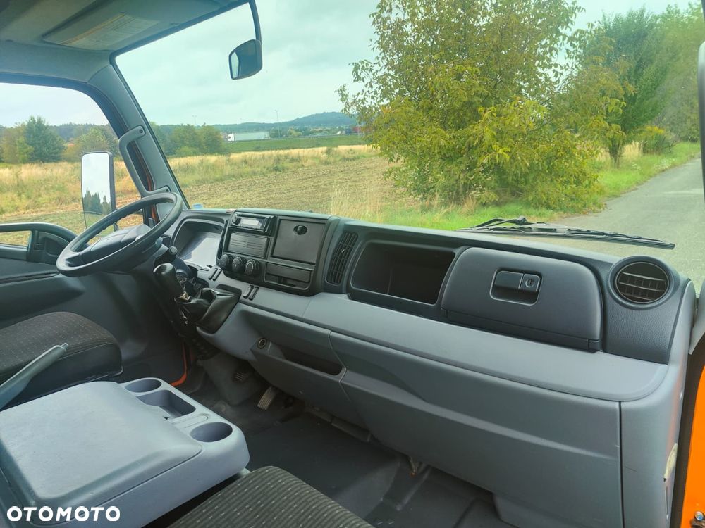Mitsubishi FUSO Canter - 25