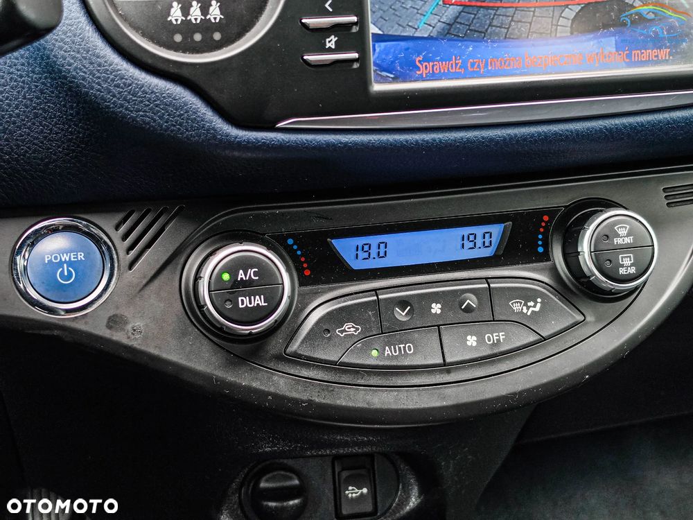 Toyota Yaris 1.5 VVT-i Selection - 35