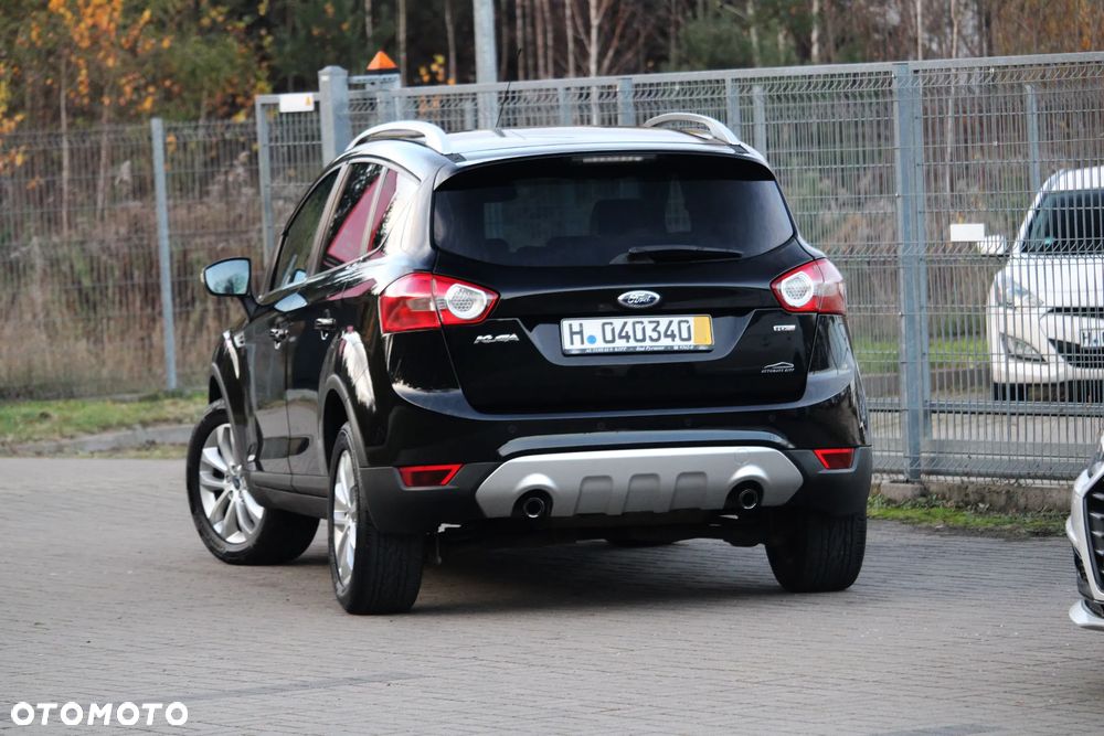 Ford Kuga 2.0 TDCi 2x4 Titanium - 12
