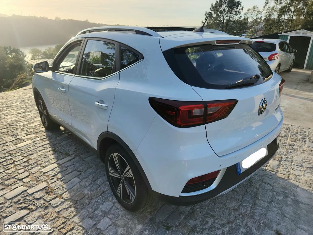 MG ZS EV 44.5 kWh Luxury - 4