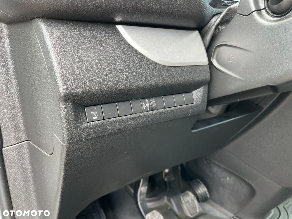 Toyota Proace Verso 2.0 D4-D Long Business - 26