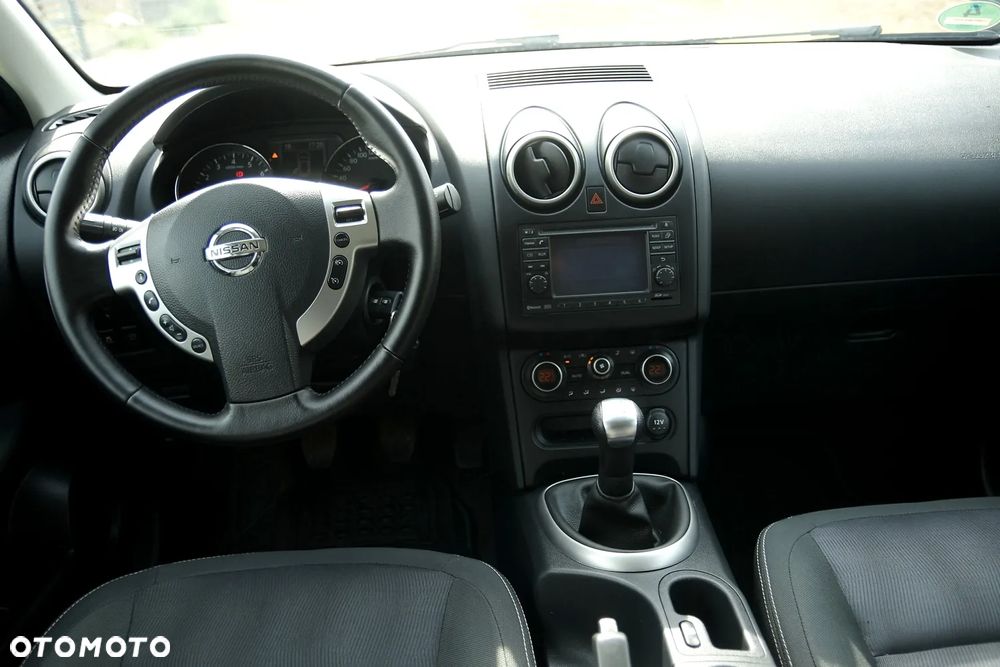 Nissan Qashqai 1.6 visia Start/Stop - 27